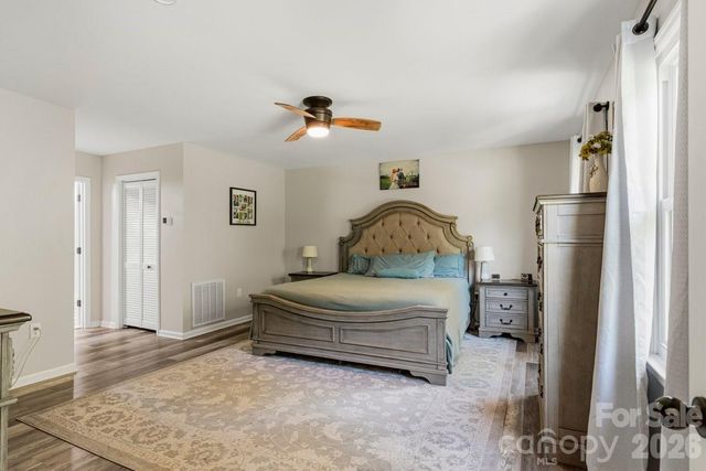 1171 37th Avenue Drive NE, Hickory, NC 28601
