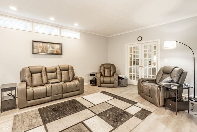 6557 Yorkshire Circle, Zionsville, IN 46077