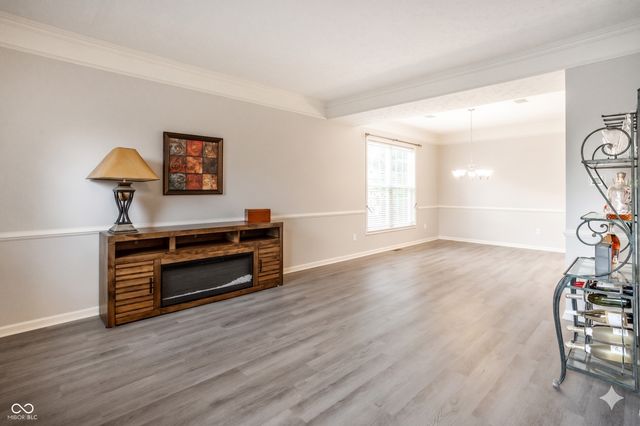6557 Yorkshire Circle, Zionsville, IN 46077