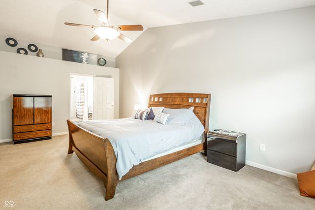 6557 Yorkshire Circle, Zionsville, IN 46077