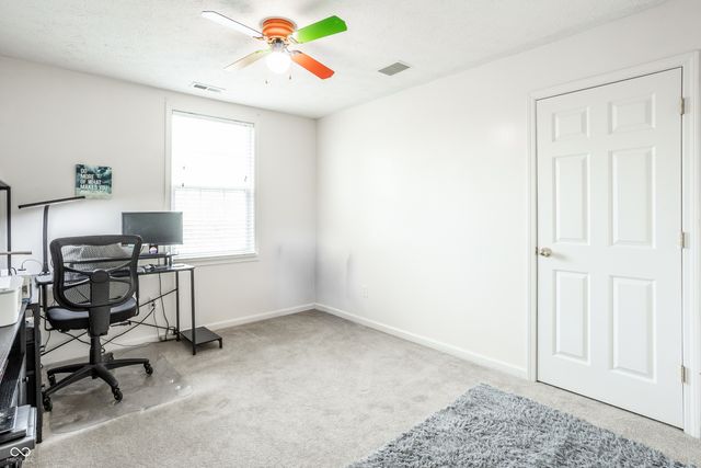 6557 Yorkshire Circle, Zionsville, IN 46077