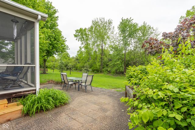 6557 Yorkshire Circle, Zionsville, IN 46077