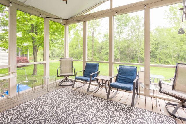 6557 Yorkshire Circle, Zionsville, IN 46077