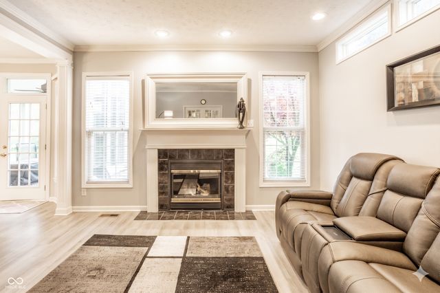 6557 Yorkshire Circle, Zionsville, IN 46077