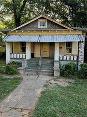 384 Hopkins Street SW, Atlanta, GA 30310