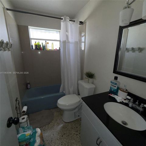 3050 NW 26th St, Miami, FL 33142