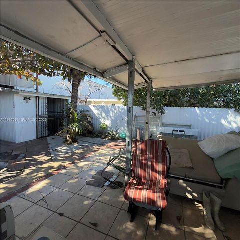 3050 NW 26th St, Miami, FL 33142