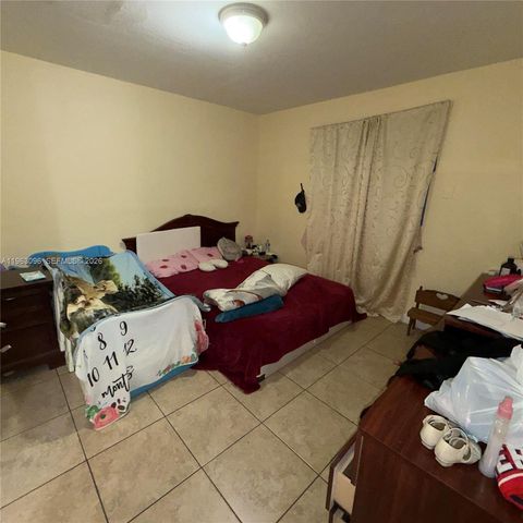 3050 NW 26th St, Miami, FL 33142