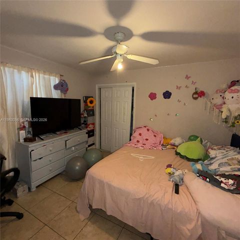 3050 NW 26th St, Miami, FL 33142