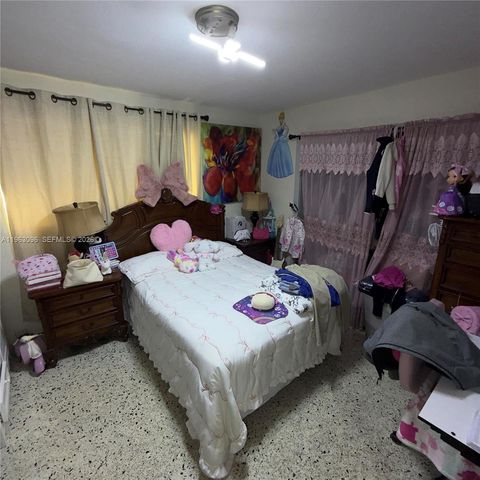 3050 NW 26th St, Miami, FL 33142