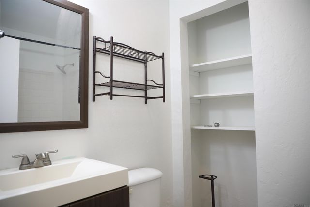 5740 D'juanna Dr, Baton Rouge, LA 70811