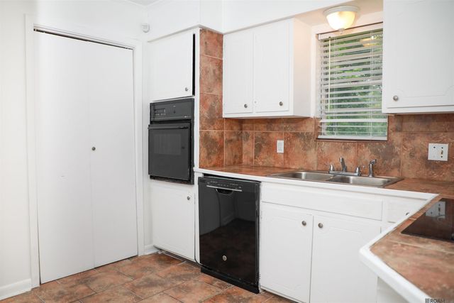 5740 D'juanna Dr, Baton Rouge, LA 70811