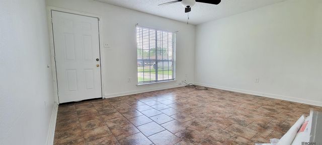 5740 D'juanna Dr, Baton Rouge, LA 70811