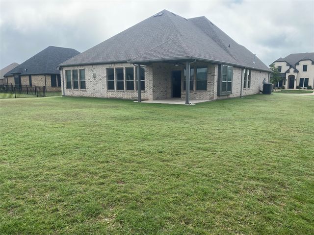 209 Johnson Street, Granbury, TX 76048