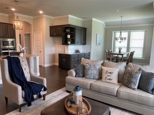 209 Johnson Street, Granbury, TX 76048