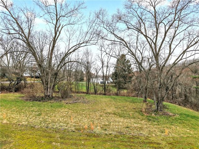 3056 Santiago Rd, Imperial, PA 15126