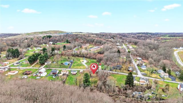 3056 Santiago Rd, Imperial, PA 15126