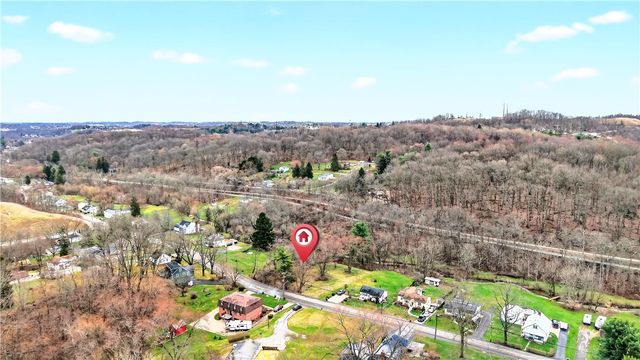 3056 Santiago Rd, Imperial, PA 15126