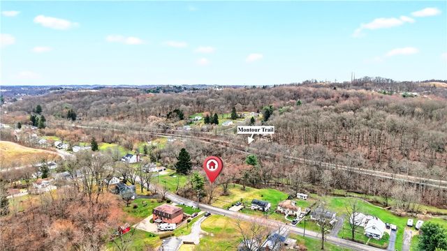 3056 Santiago Rd, Imperial, PA 15126