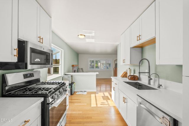 2942 Apache Avenue, Ventura, CA 93001