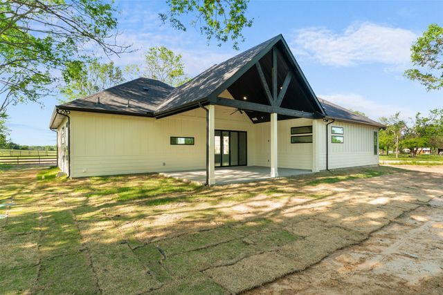 6048 VZ County Road 2120, Wills Point, TX 75169