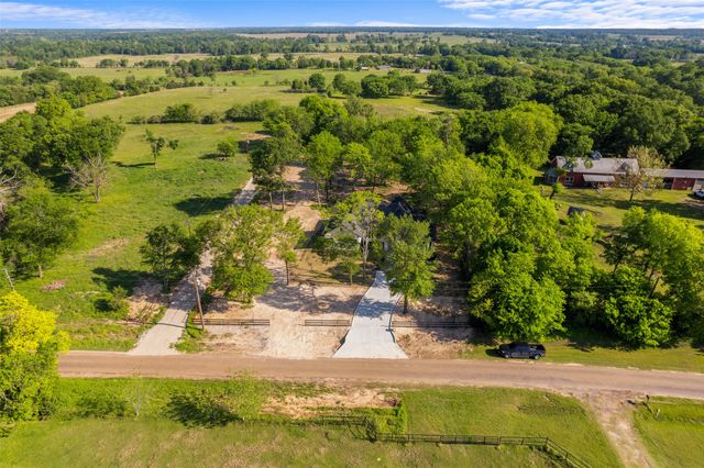 6048 VZ County Road 2120, Wills Point, TX 75169