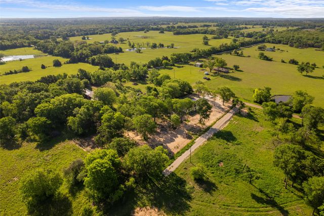 6048 VZ County Road 2120, Wills Point, TX 75169