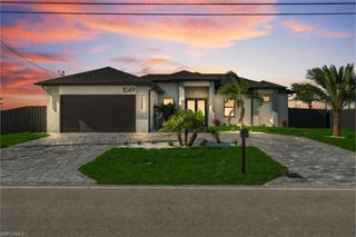 1049 Embers PKWY W, Cape Coral, FL 33993