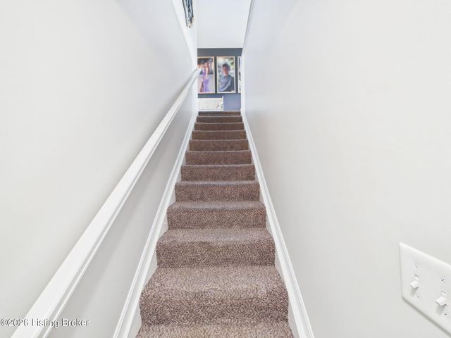 157 Broken Branch Ct, Mt Washington, KY 40047
