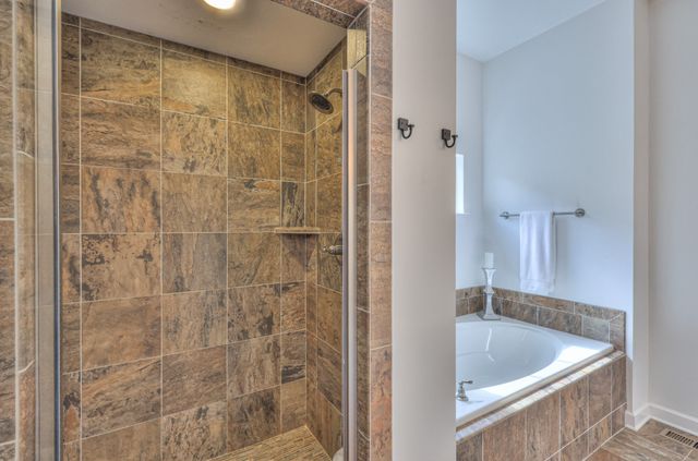 8313 Middlewick Ln, Nolensville, TN 37135