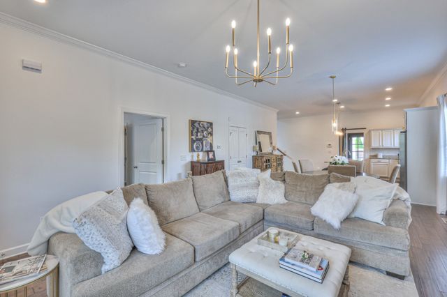 8313 Middlewick Ln, Nolensville, TN 37135