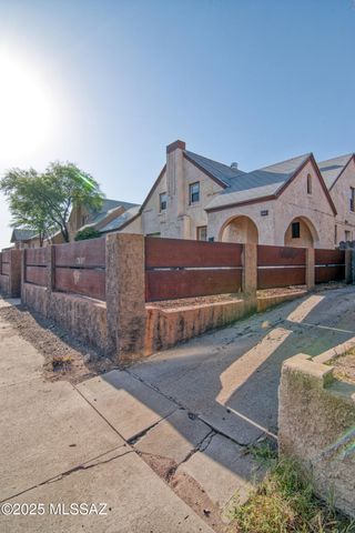 912 E 6th Street, Tucson, AZ 85719