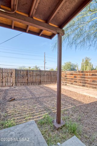 912 E 6th Street, Tucson, AZ 85719