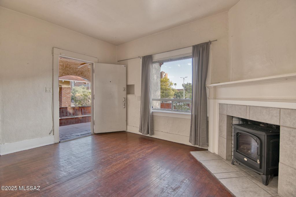 912 E 6th Street, Tucson, AZ 85719