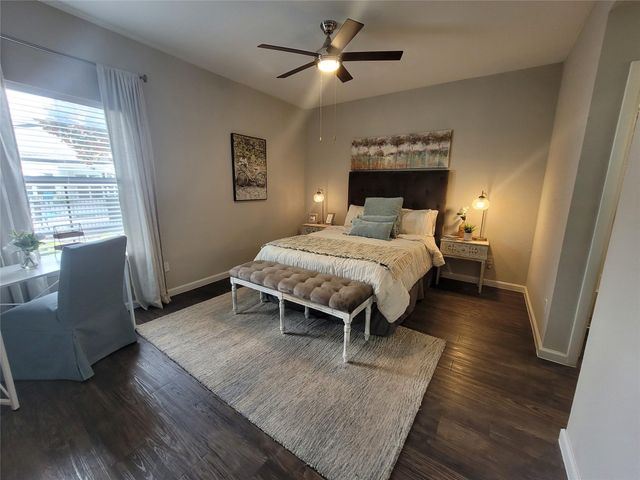 7250 W Greens Road 606, Houston, TX 77064