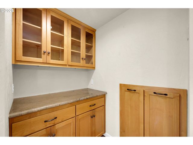 4103 BRAE BURN Dr, Eugene, OR 97405