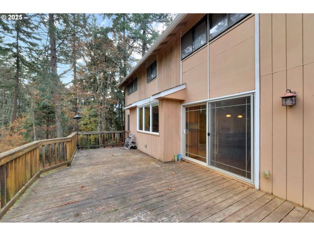 4103 BRAE BURN Dr, Eugene, OR 97405