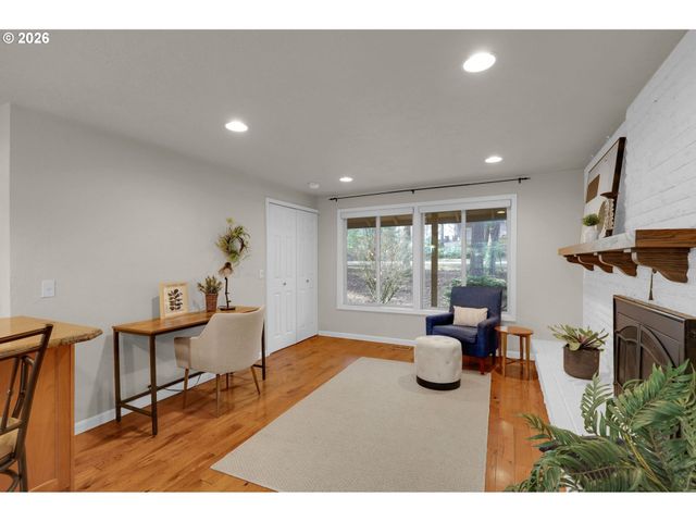 4103 BRAE BURN Dr, Eugene, OR 97405