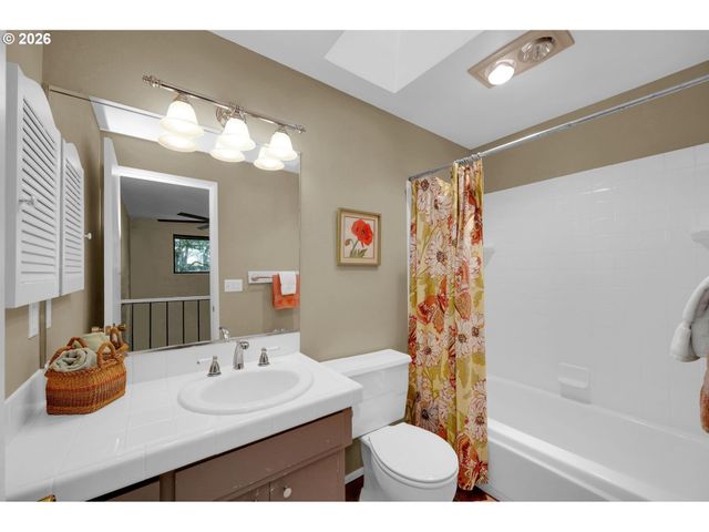 4103 BRAE BURN Dr, Eugene, OR 97405