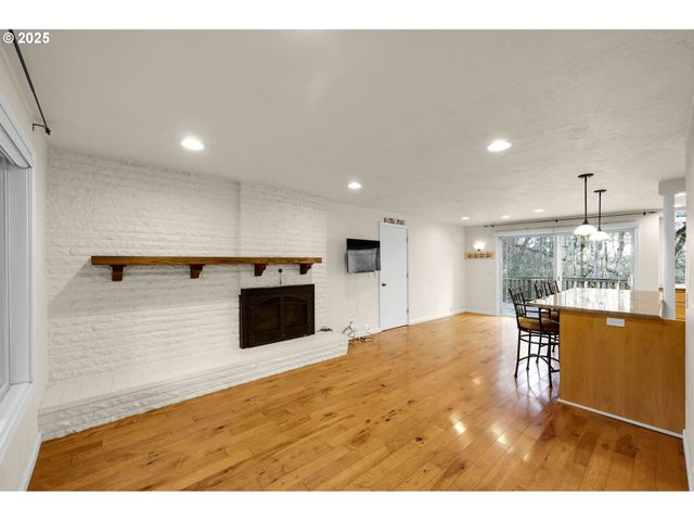 4103 BRAE BURN Dr, Eugene, OR 97405