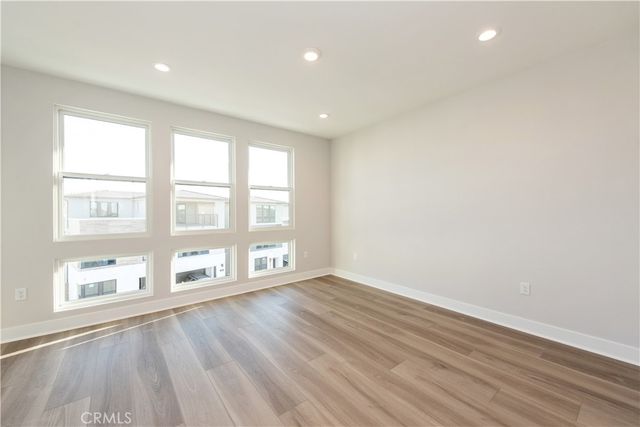 209 Mask, Irvine, CA 92618