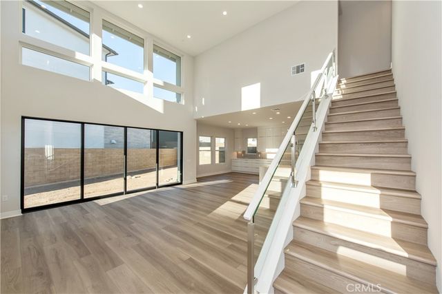 209 Mask, Irvine, CA 92618