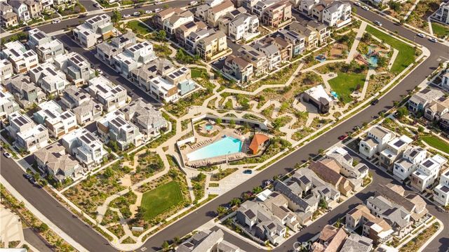 209 Mask, Irvine, CA 92618