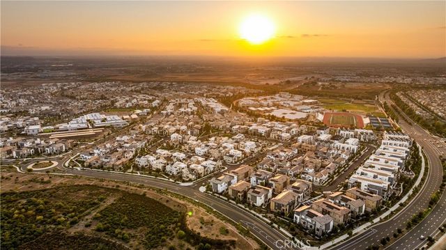 209 Mask, Irvine, CA 92618