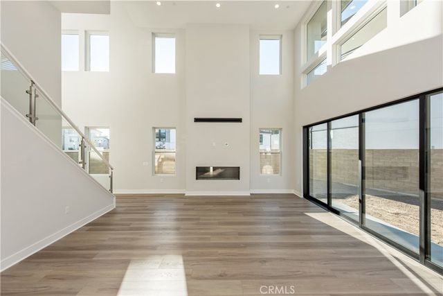 209 Mask, Irvine, CA 92618