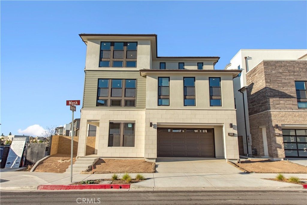 209 Mask, Irvine, CA 92618