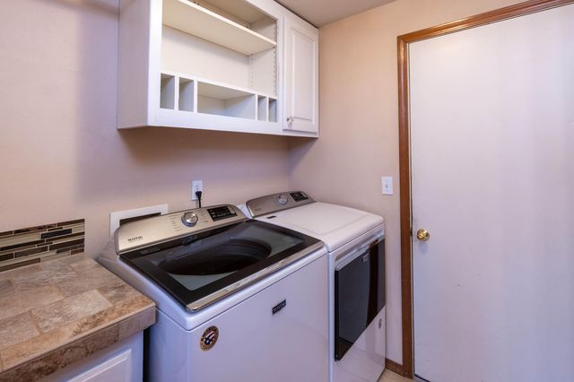 3023 NE Lansing Court, Bend, OR 97701