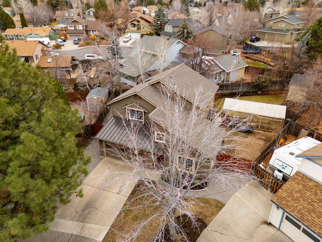 3023 NE Lansing Court, Bend, OR 97701