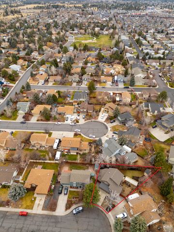 3023 NE Lansing Court, Bend, OR 97701