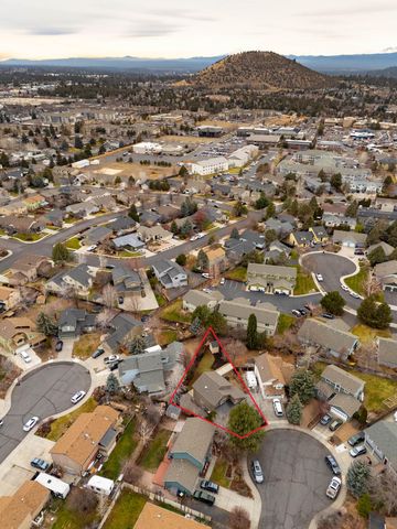 3023 NE Lansing Court, Bend, OR 97701